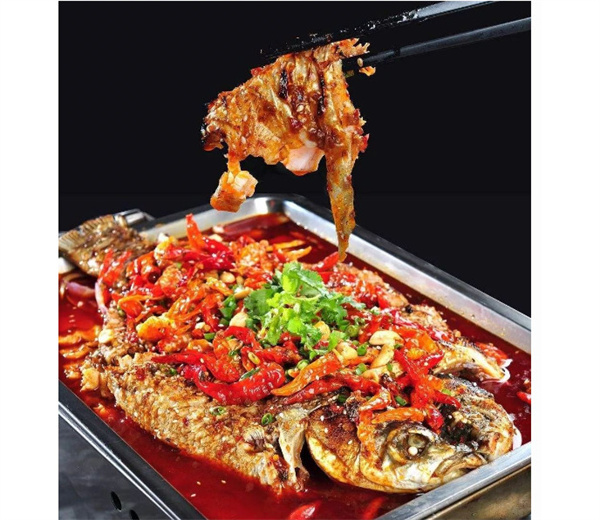 挑战你的味蕾!“渔你告白”的特色脆皮烤鱼