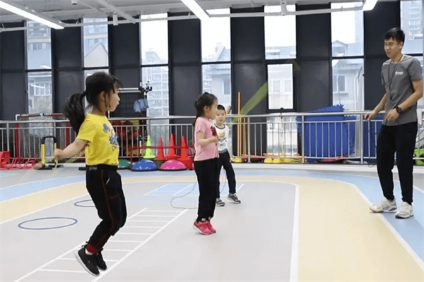 儿童跳绳培训班加盟