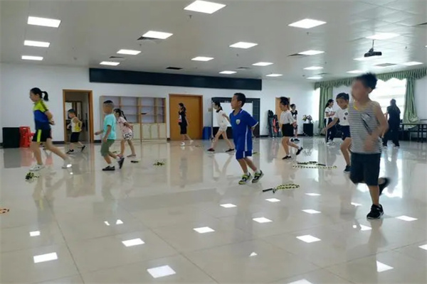 儿童跳绳培训班加盟