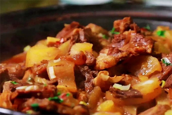 添辉砂锅居加盟费