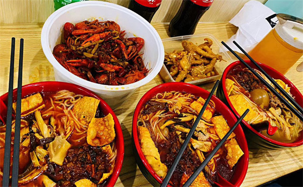 胖胖螺螺蛳粉加盟费