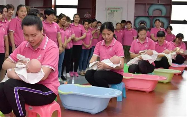 月嫂家政公司加盟