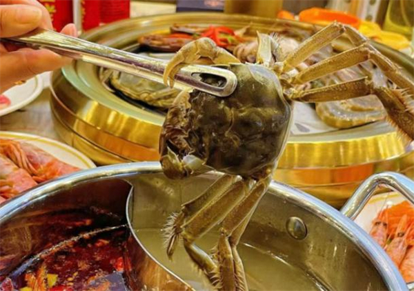 亚顶鲜海鲜自助餐加盟