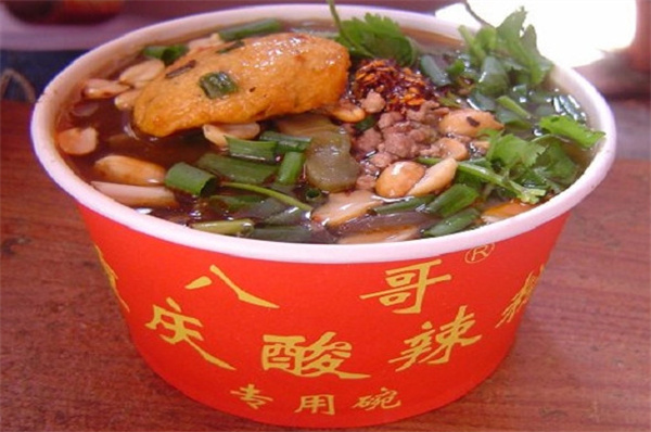 重庆八哥酸辣粉加盟