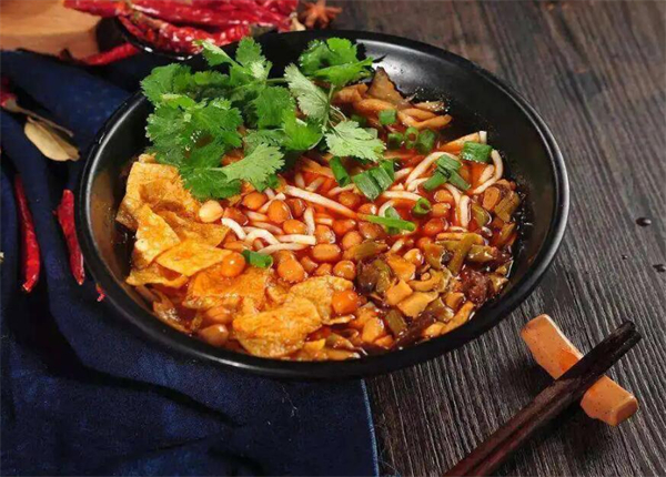 潮螺螺真香螺蛳粉加盟