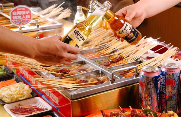 震三里围炉麻辣烫加盟