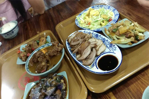 饭当家大食堂加盟