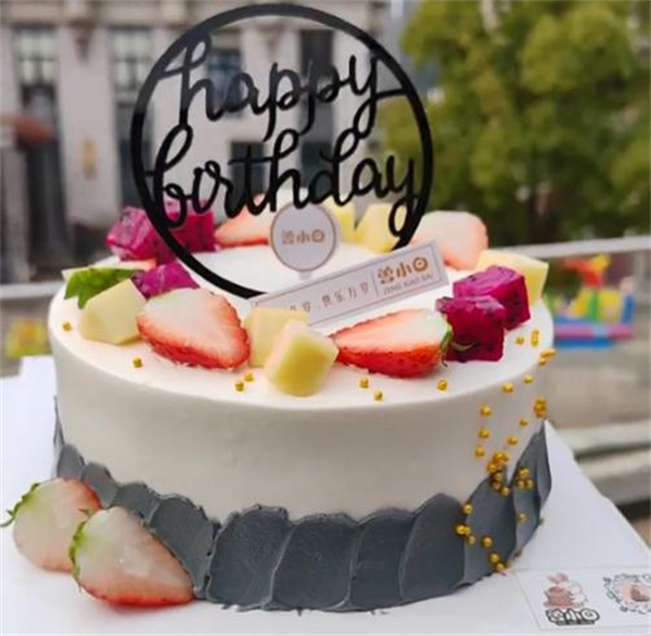 曾小白蛋糕加盟