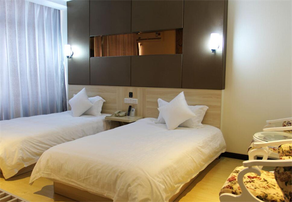 连锁酒店加盟电话是多少？