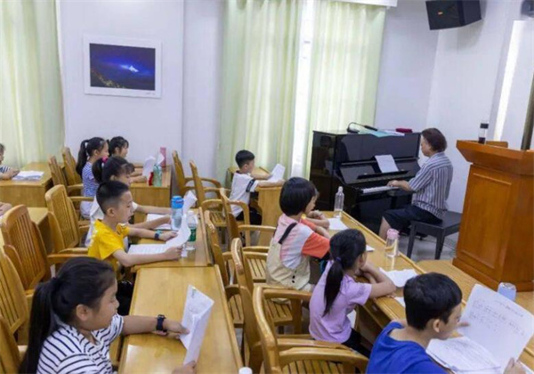 办少儿培训班怎么样？