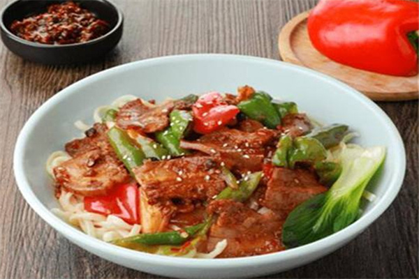 热卤油泼面加盟