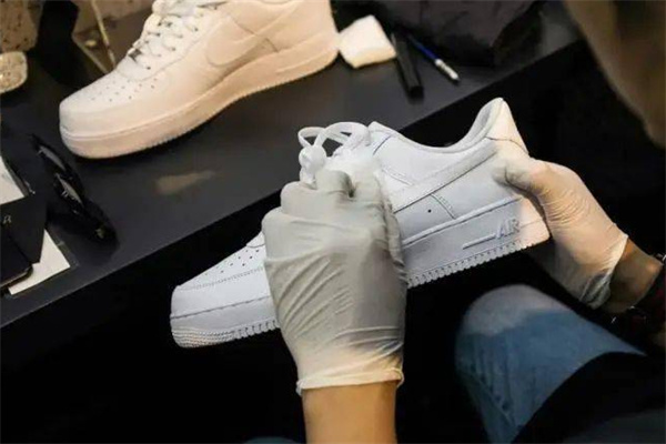 快洁喜洗鞋加盟