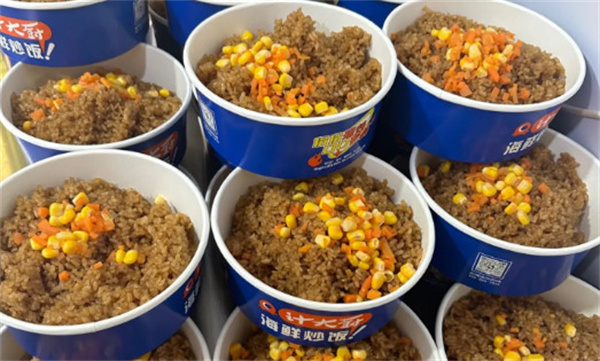 计大厨海鲜炒饭加盟