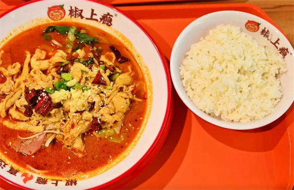 椒上瘾水煮肉片加盟