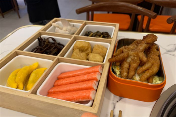 馋螺记螺蛳粉火锅加盟