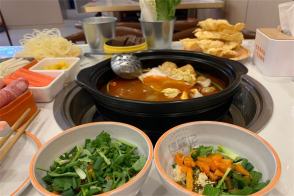 馋螺记螺蛳粉火锅加盟