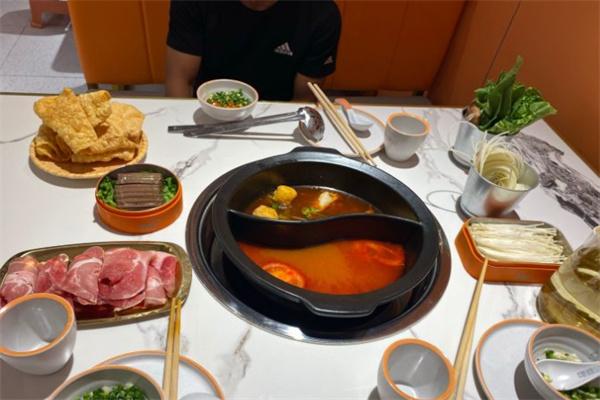 馋螺记螺蛳粉火锅加盟