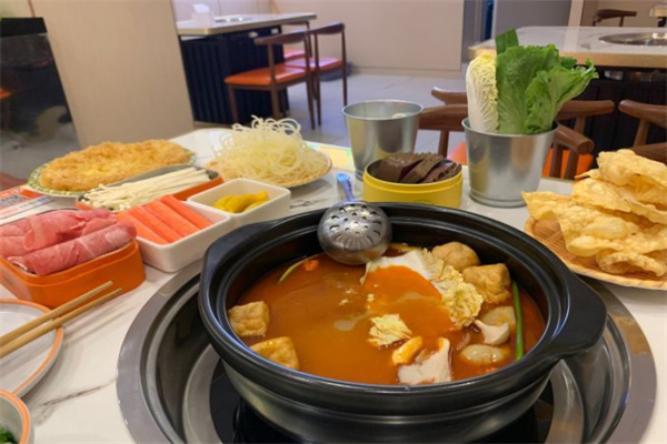 馋螺记螺蛳粉火锅加盟