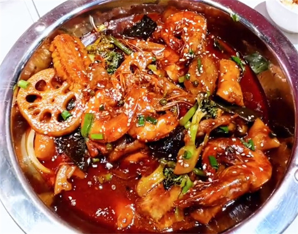 呷渔婆肉蟹煲加盟