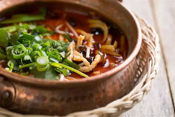 小铜锅乌鸡米线
