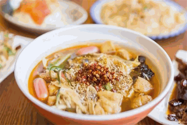 胡轶麻辣烫加盟