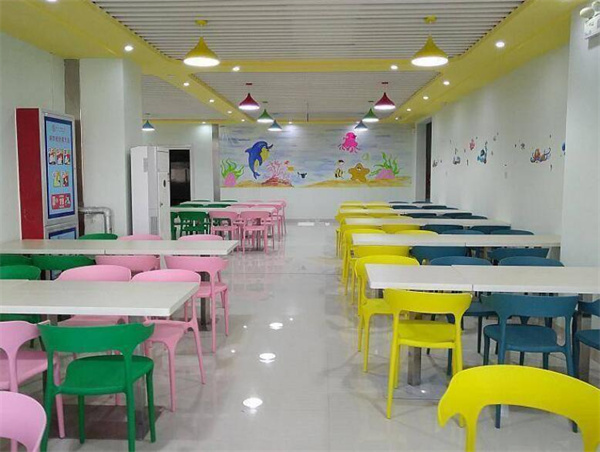 少儿托管中心加盟