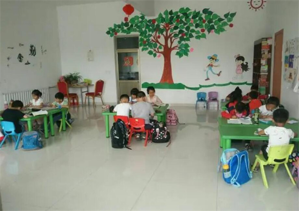 少儿托管中心加盟