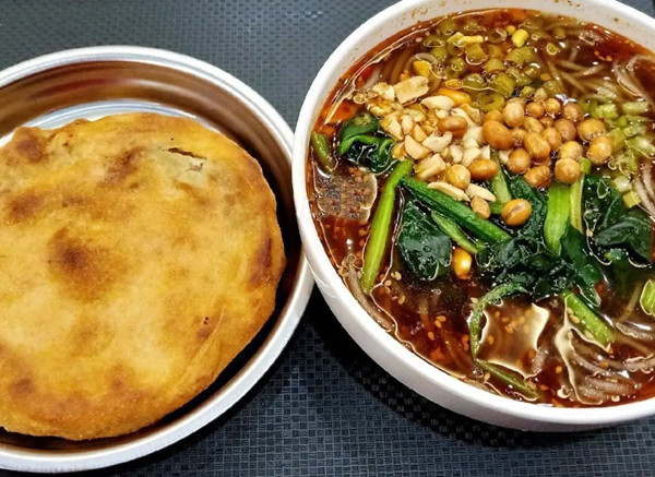 锅魁酸辣粉