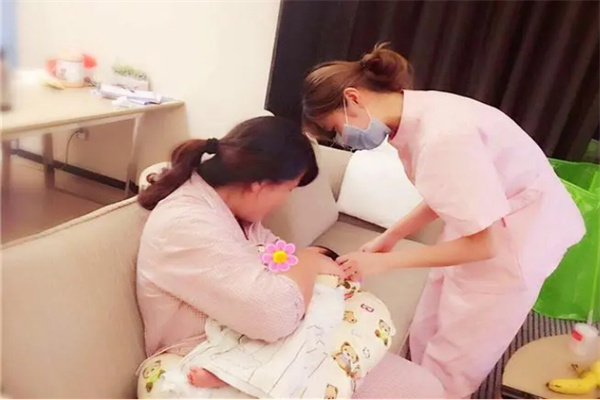 小黄蜂家政公司加盟