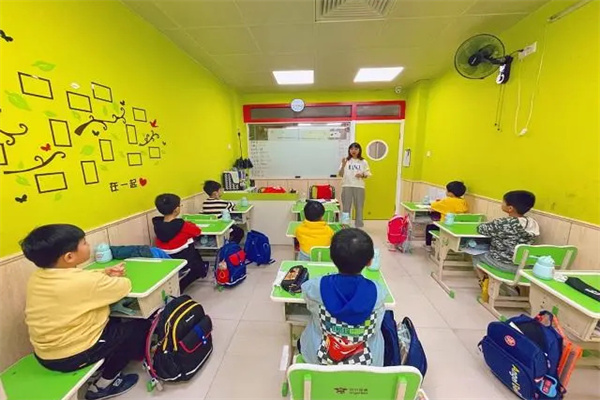 贝尔安亲托管加盟费