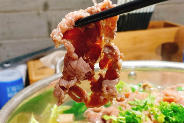 冯四娘跷脚牛肉