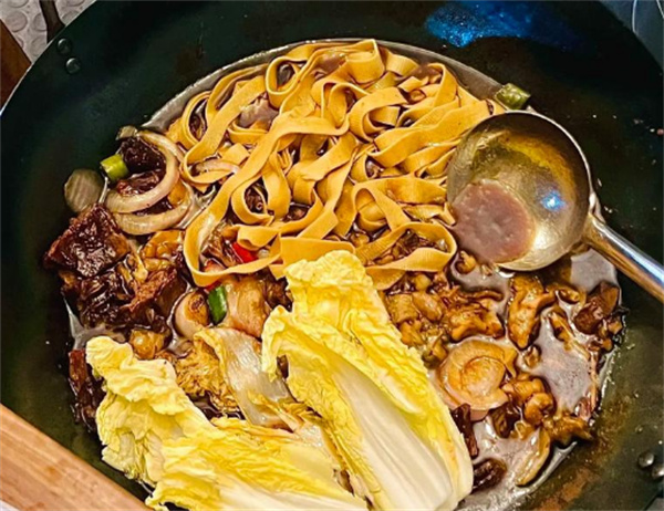 张哈星炉边菜加盟