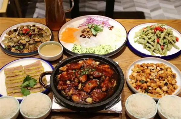 张哈星炉边菜加盟