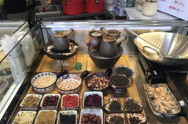 云南罐罐奶茶加盟