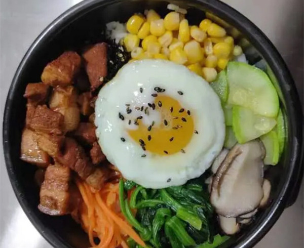 满水调石锅拌饭加盟