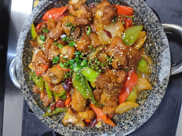 满水调石锅拌饭加盟