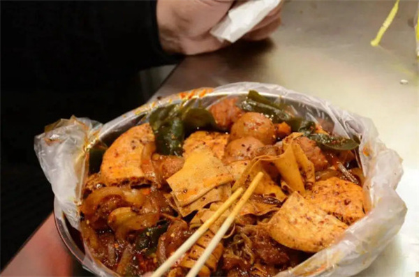 刘小闲甘肃麻辣烫加盟