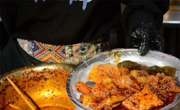 刘小闲甘肃麻辣烫加盟