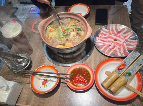 老茶头牛腩煲加盟费