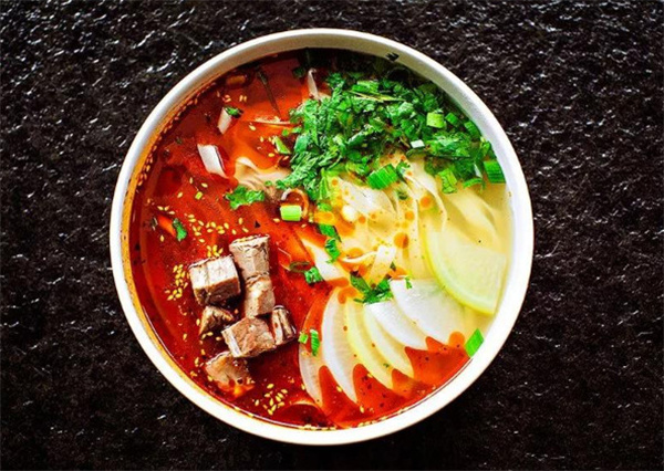 筷上瘾牛肉面加盟费