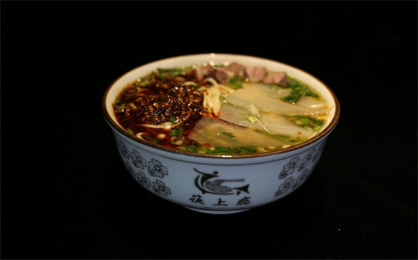 筷上瘾牛肉面加盟费