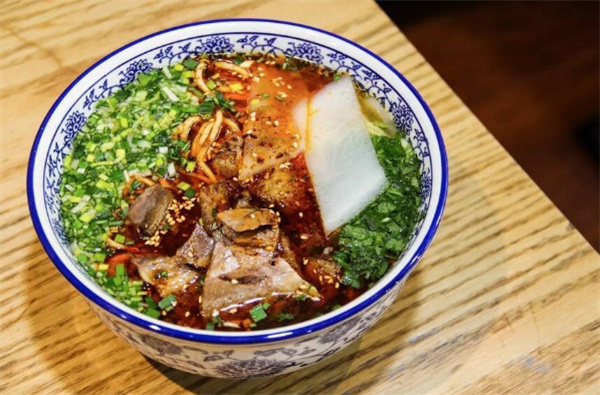 筷上瘾牛肉面加盟费