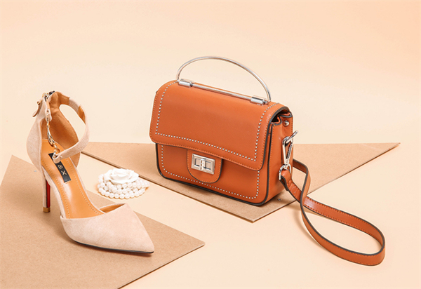 时尚女包加盟