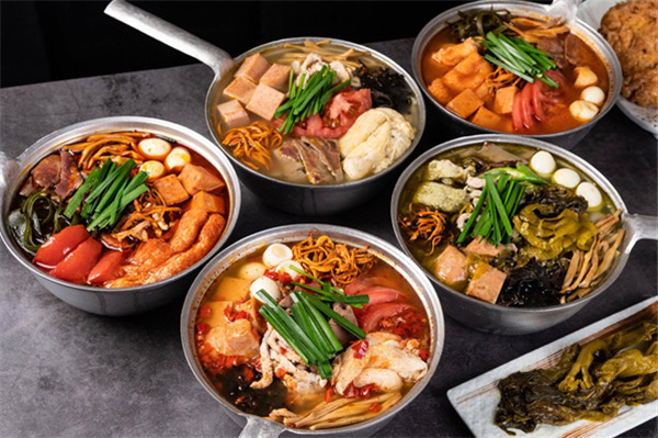 锅小茗水瓢米线加盟