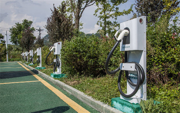 都充充充电桩加盟