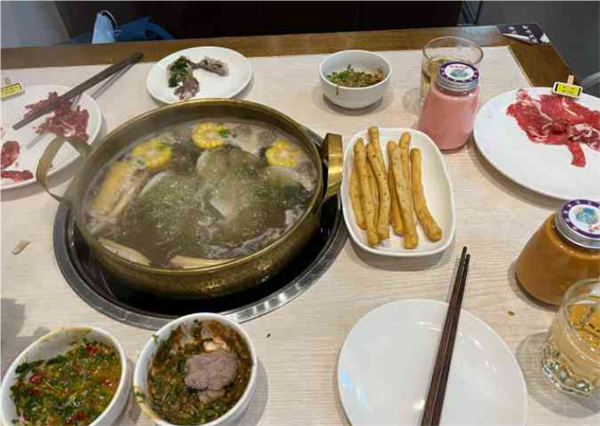 员和记牛肉火锅加盟