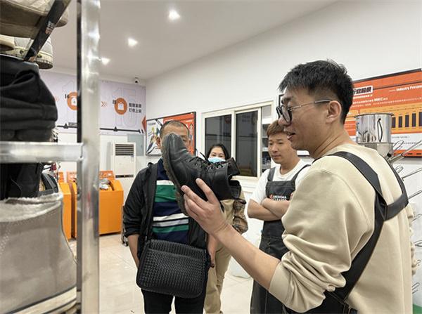 萌马洗鞋加盟费