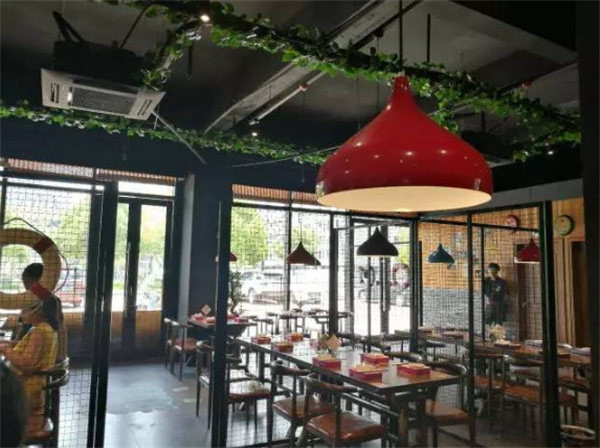 胖嘴肉蟹煲加盟