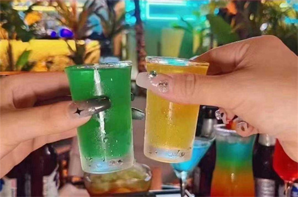 酒零派对——花式预调精酿,味蕾的极致盛宴!