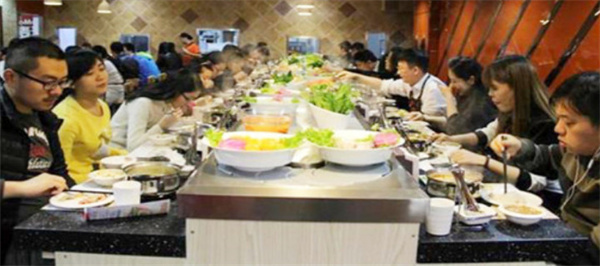 轩于鲜旋转小火锅加盟